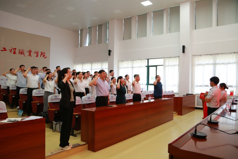 秦桂建代表球探足球比分网最新版下载向