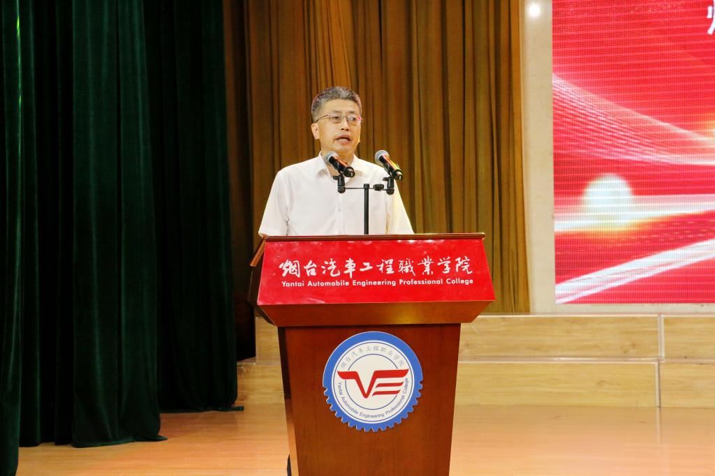 他们通过影像记录这一青春时刻